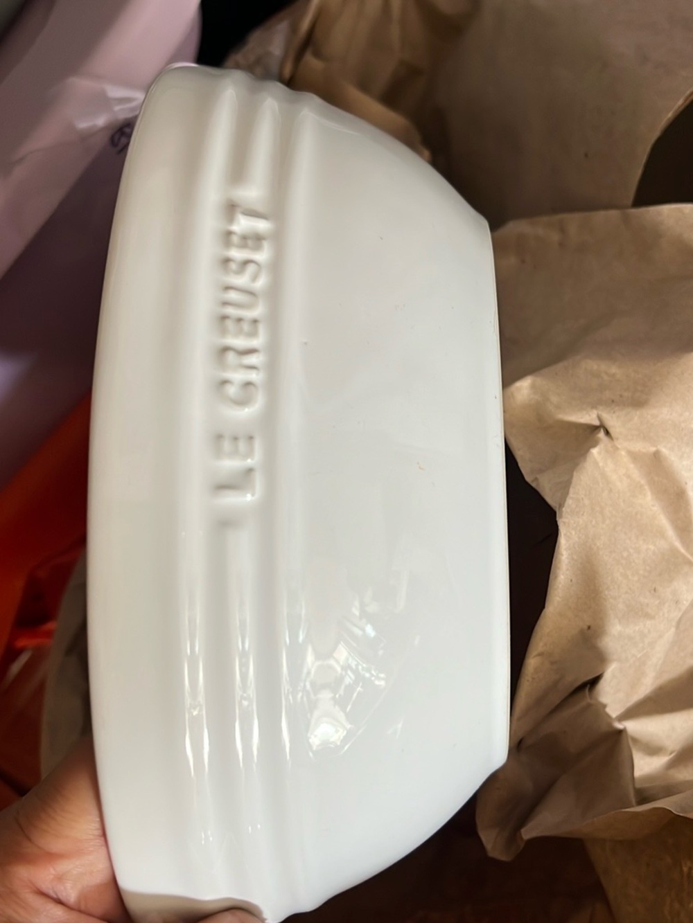 Le Creuset Cream and White Stoneware Dish new 1.5 qt